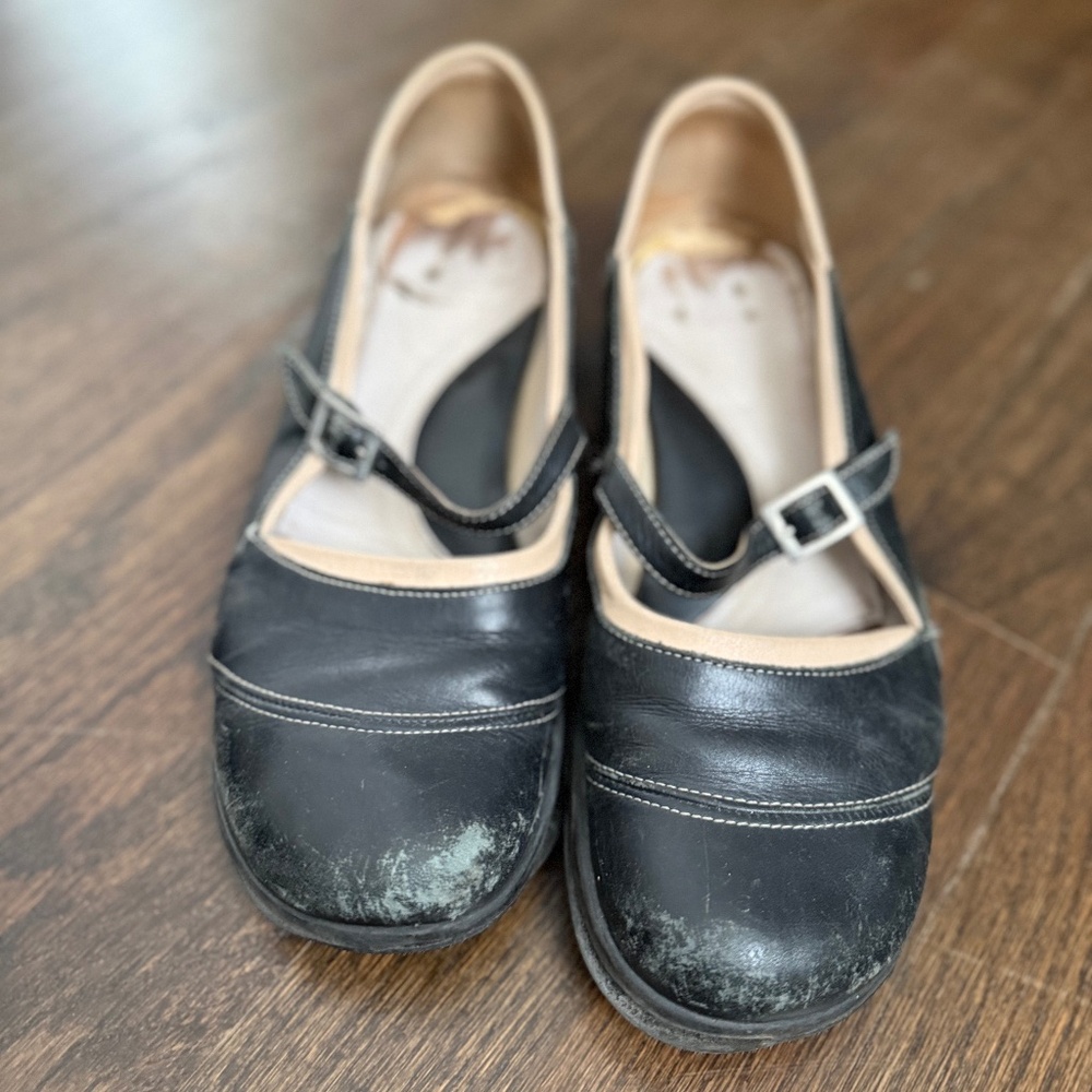 Fluevog, vintage, Mary janes, size 9